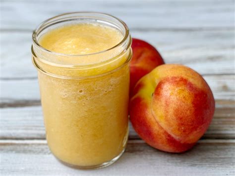 Drinks & Cocktails with Peach Puree .